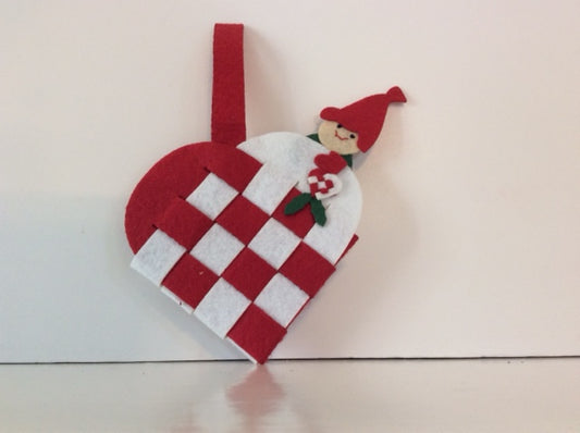 Woven Heart With Nisse/Tomte/Tonttuta