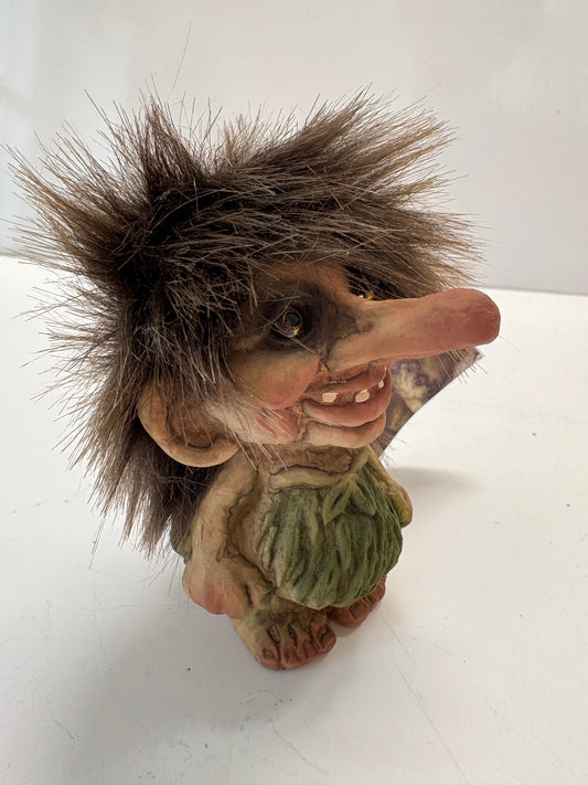 Lena the Lady Troll