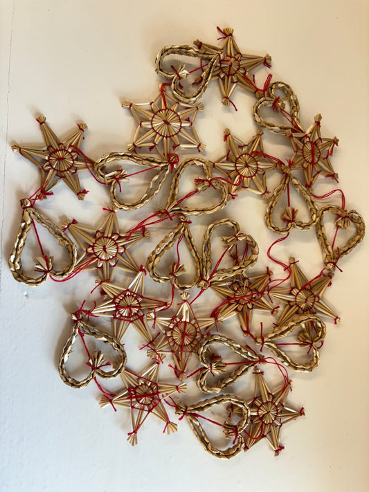 Straw Garland