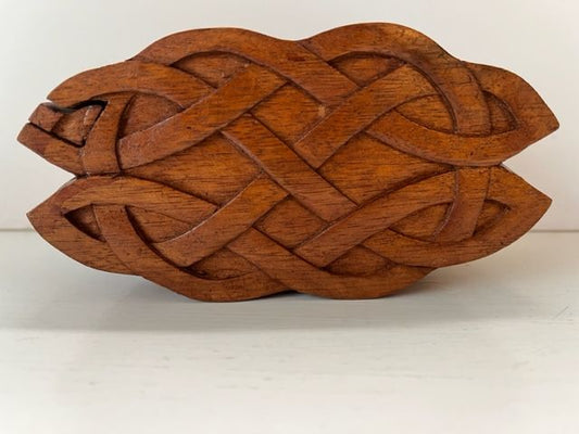 Long Knot Puzzle Box